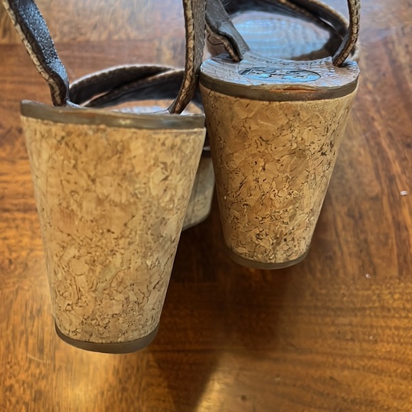 Tory Burch Lizard Platform Sandals - Picture 3 of 6